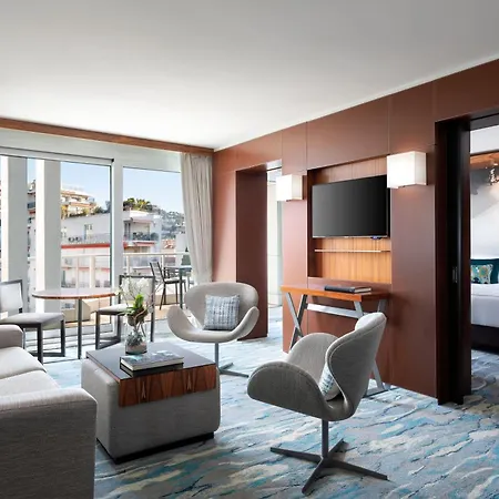 Отель Jw Marriott