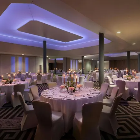 Отель Jw Marriott 5*
