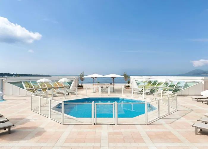 فندق جيه دبليو ماريوت 5*